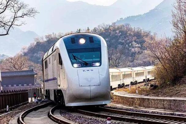 半月内京沪高铁G10三人阳性，原因与应对措施全解析